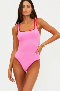 Caia One Piece