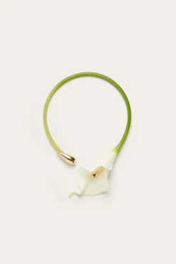 Calla Choker