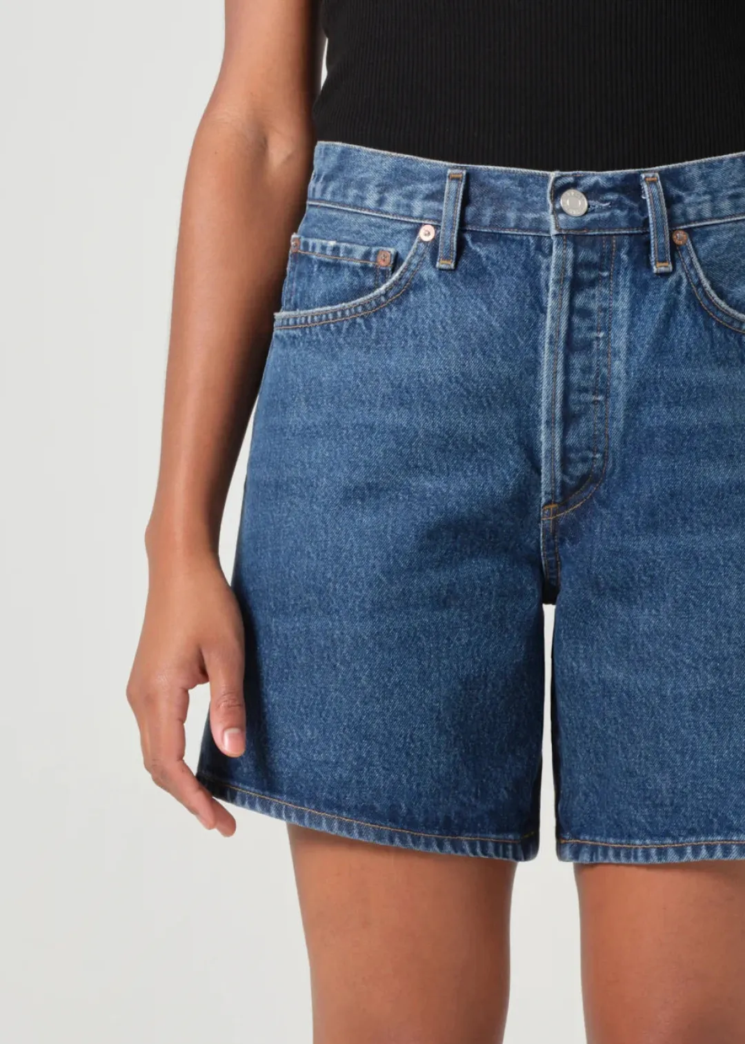 Dame Short In Enamour