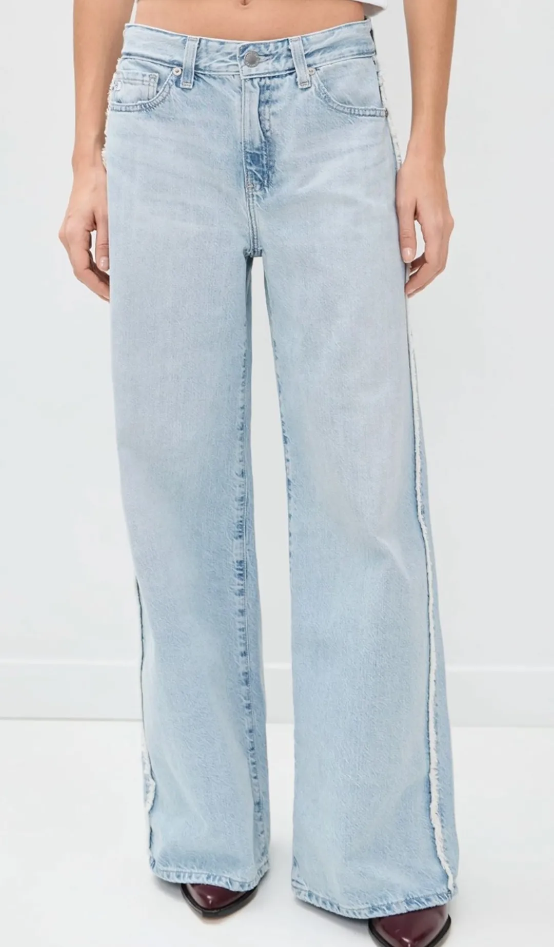 Saige Wide Leg Jeans