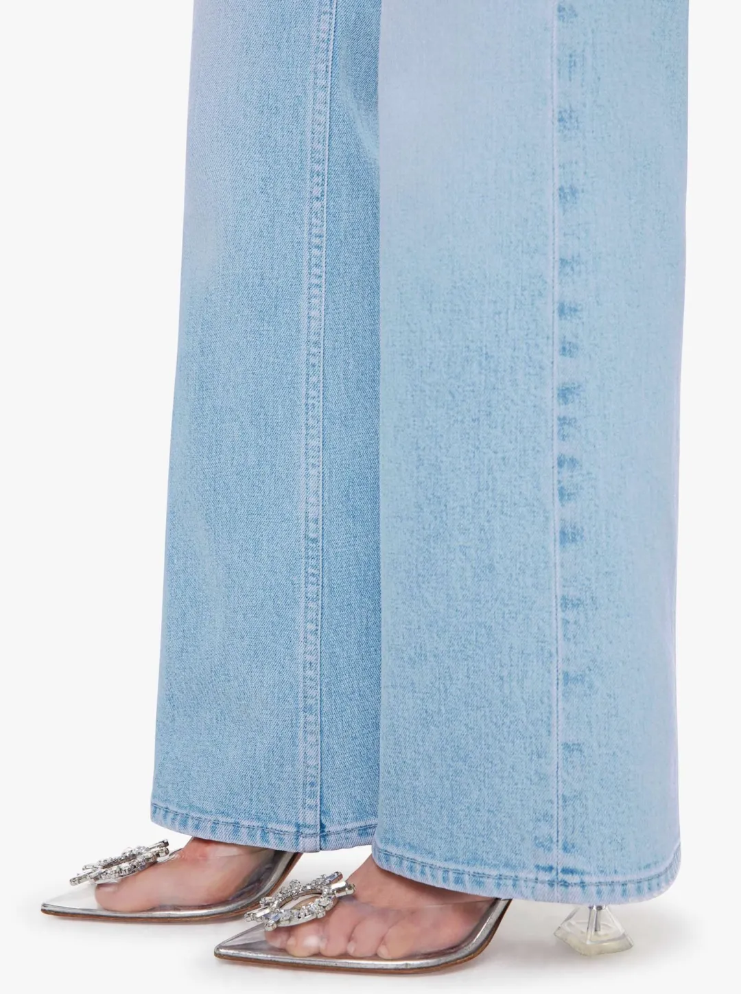 The Bookie Sneak Jeans in Cool as a Cat