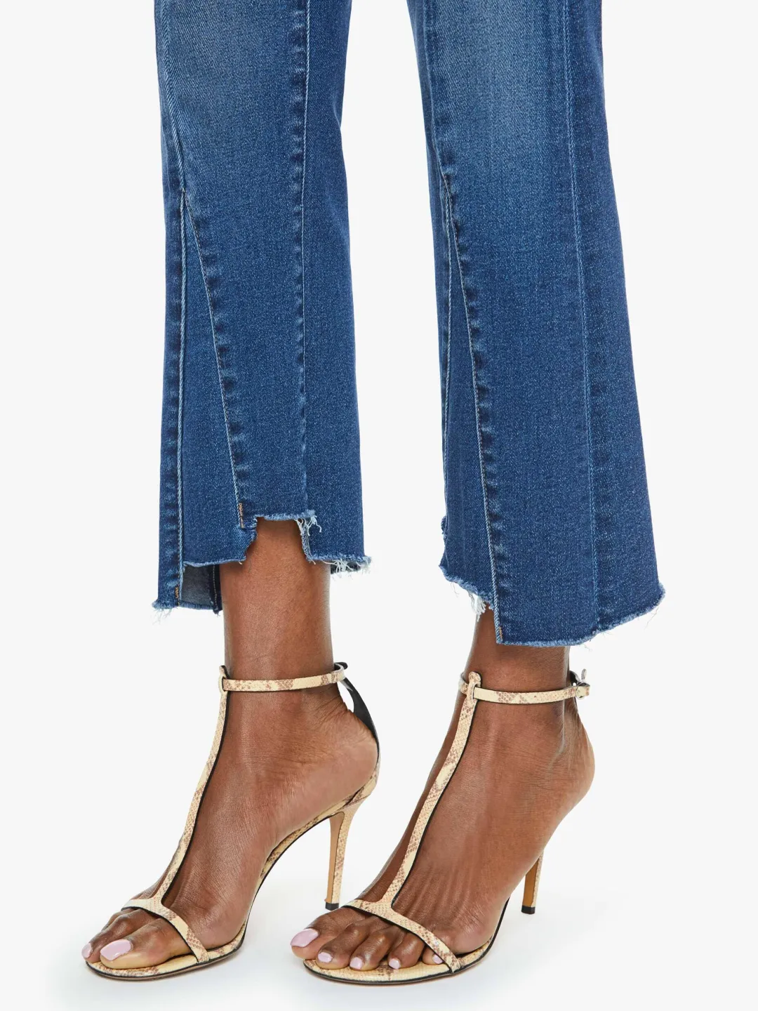 The Insider Crop Pointy Fray Jeans