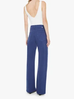 The Lasso Sneak Jeans in Estate Blue