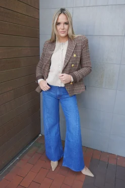 The Lemon Twist Sneak Jeans in Yes Chef