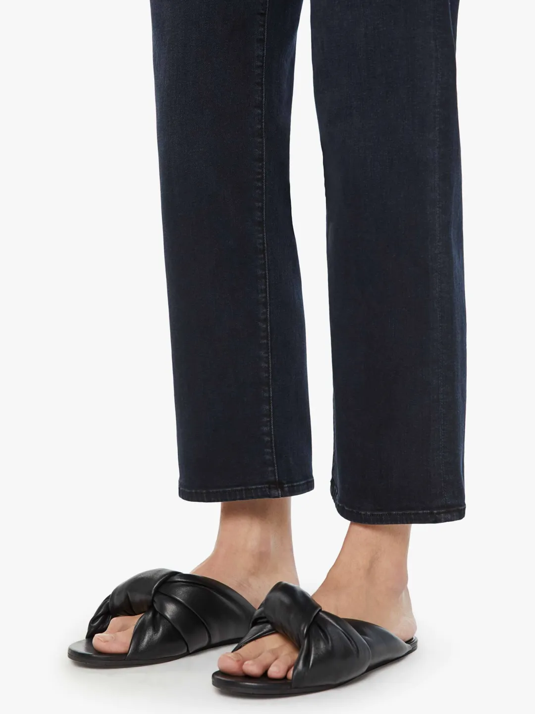 The Mid Rise Rambler Zip Ankle Jeans in Night in Venice