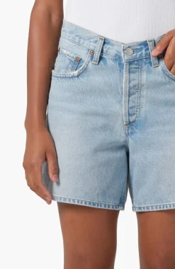 V-Waist Short in Backbeat